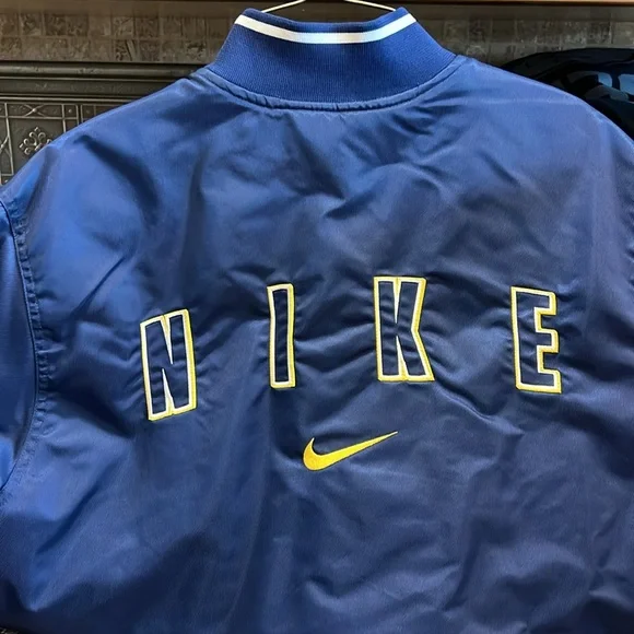 Vintage NIKE Jacket💙